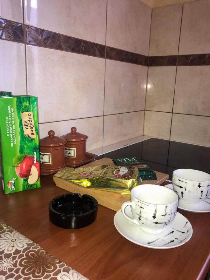 Jovana -- Porodicni Apartmani Igalo Херцег-Нови Экстерьер фото